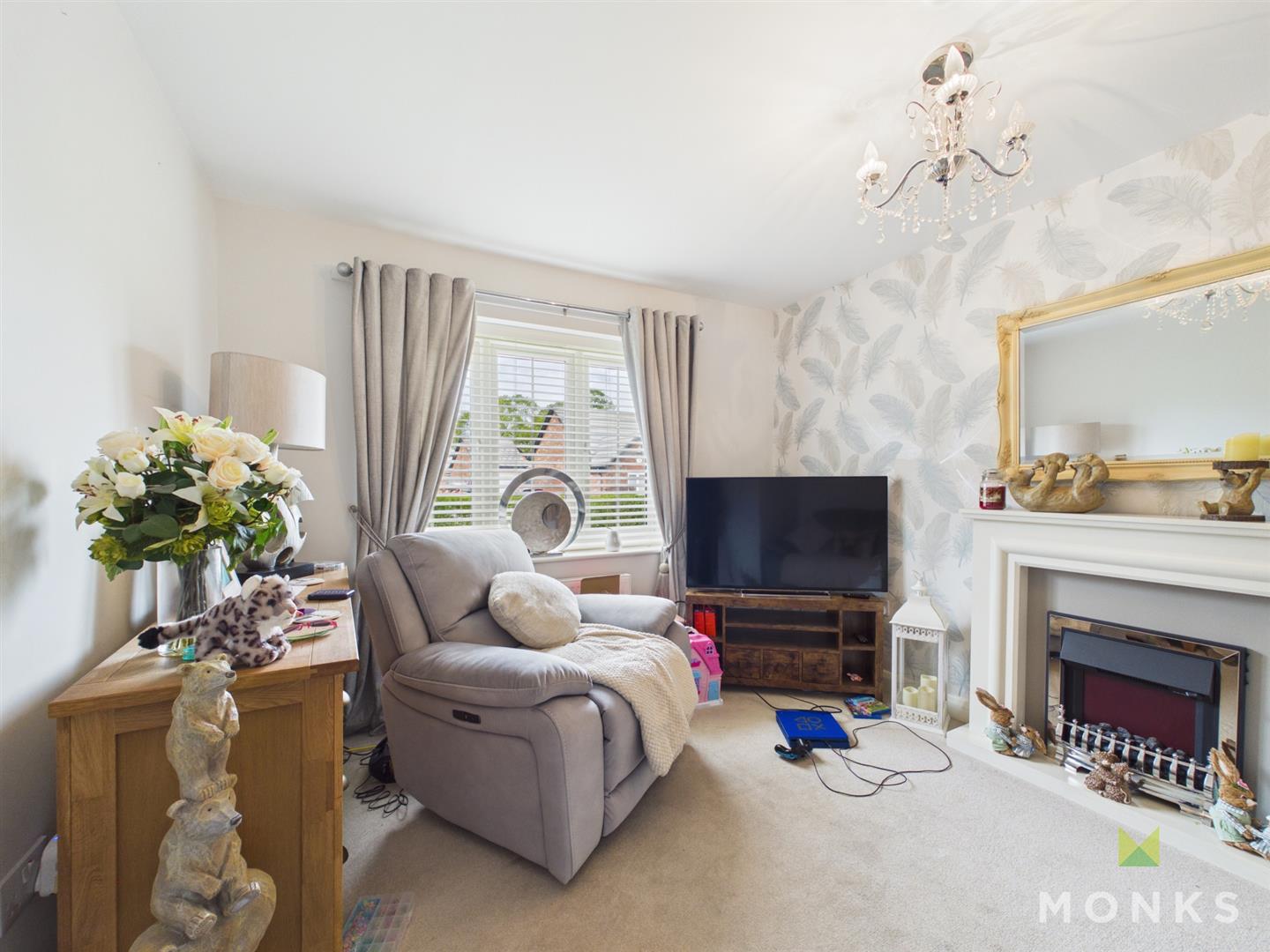 26 Blacksmiths View, Shrewsbury, SY4 3BF For Sale